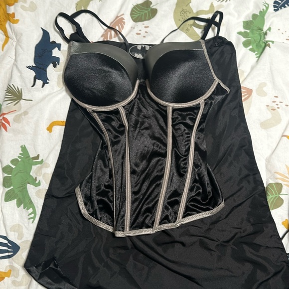 Women’s corset Batman top with cape and hard plastic mask - Picture 1 of 1